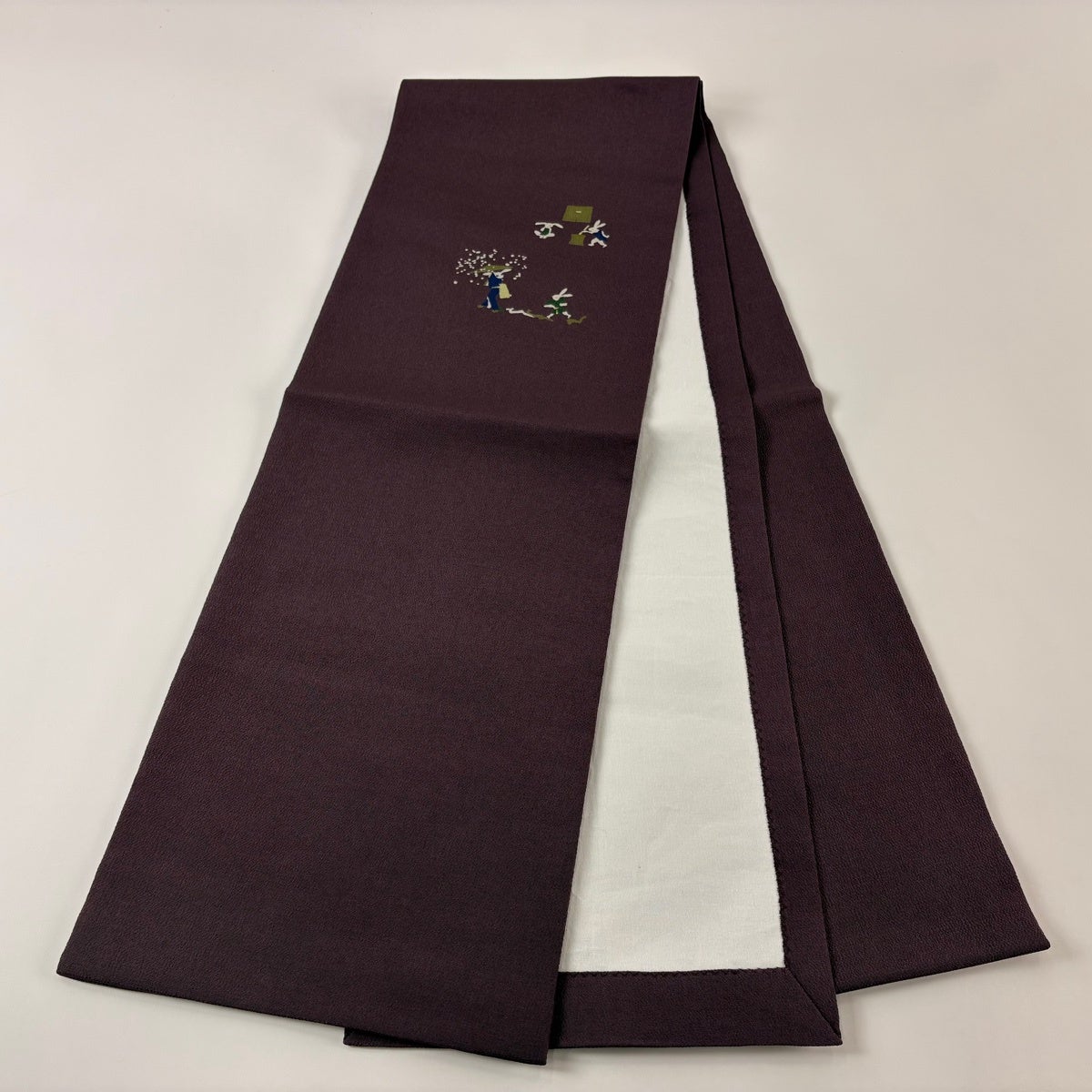 美品】 開き名古屋帯 名品 うさぎ 餅つき 縮緬 紫 正絹｜中古・古着