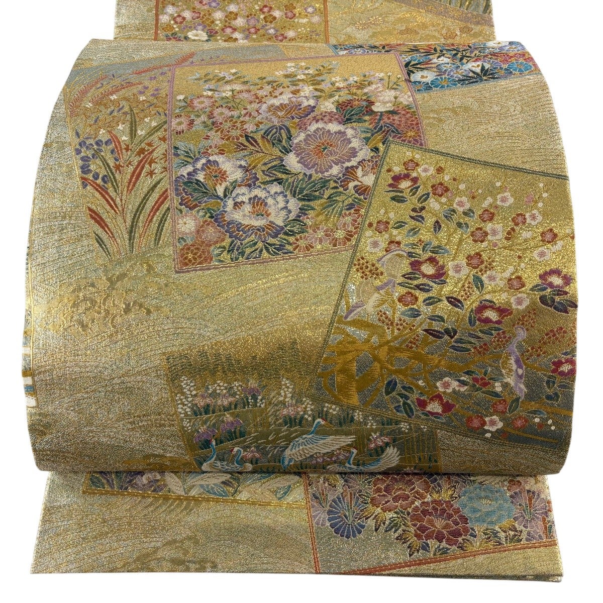 美品】 丸帯 逸品 色紙 花鳥 箔 金糸 金色 お太鼓柄 正絹｜中古・古着