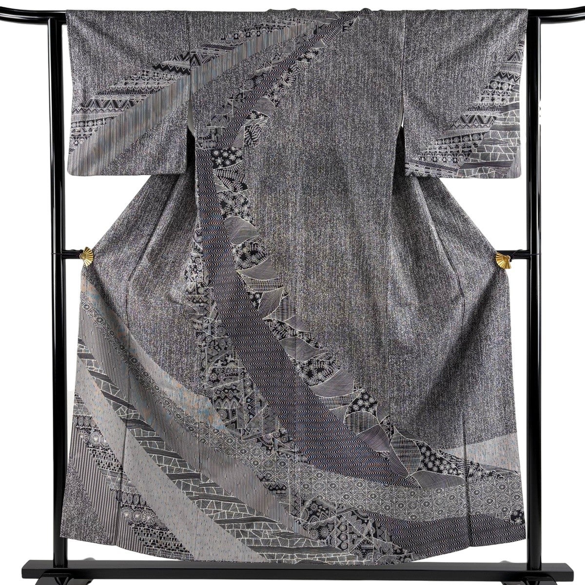 美品】 訪問着 身丈154cm 裄丈62cm S 袷 紬地 菱 幾何学 黒灰 正絹 秀 美品】 訪問着 身丈154cm 裄丈62cm S 袷 紬地 菱 幾何学 黒灰 正絹 秀
