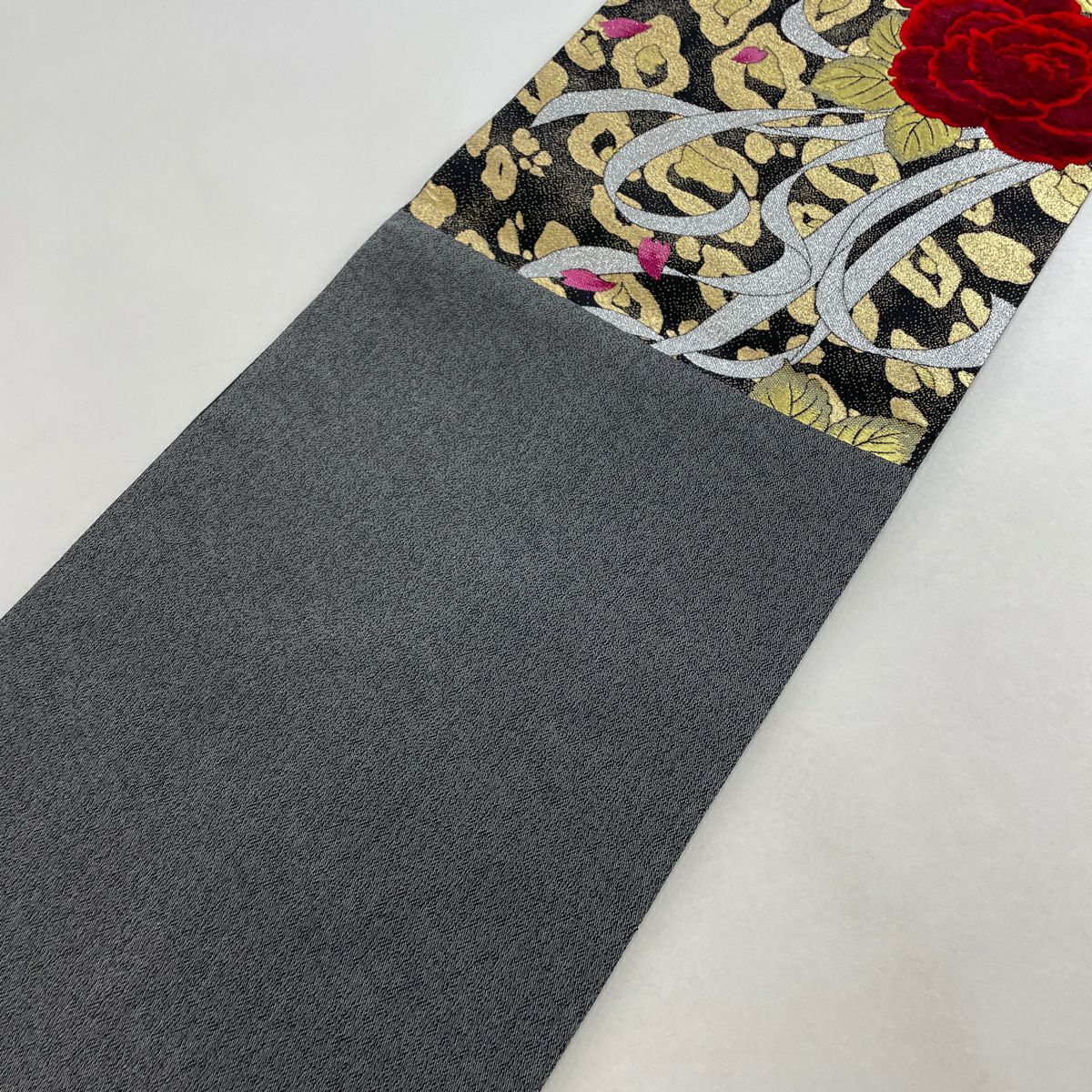 袋帯 美品 名品 薔薇 花びら ビロード 箔 黒 六通 正絹|中古・古着