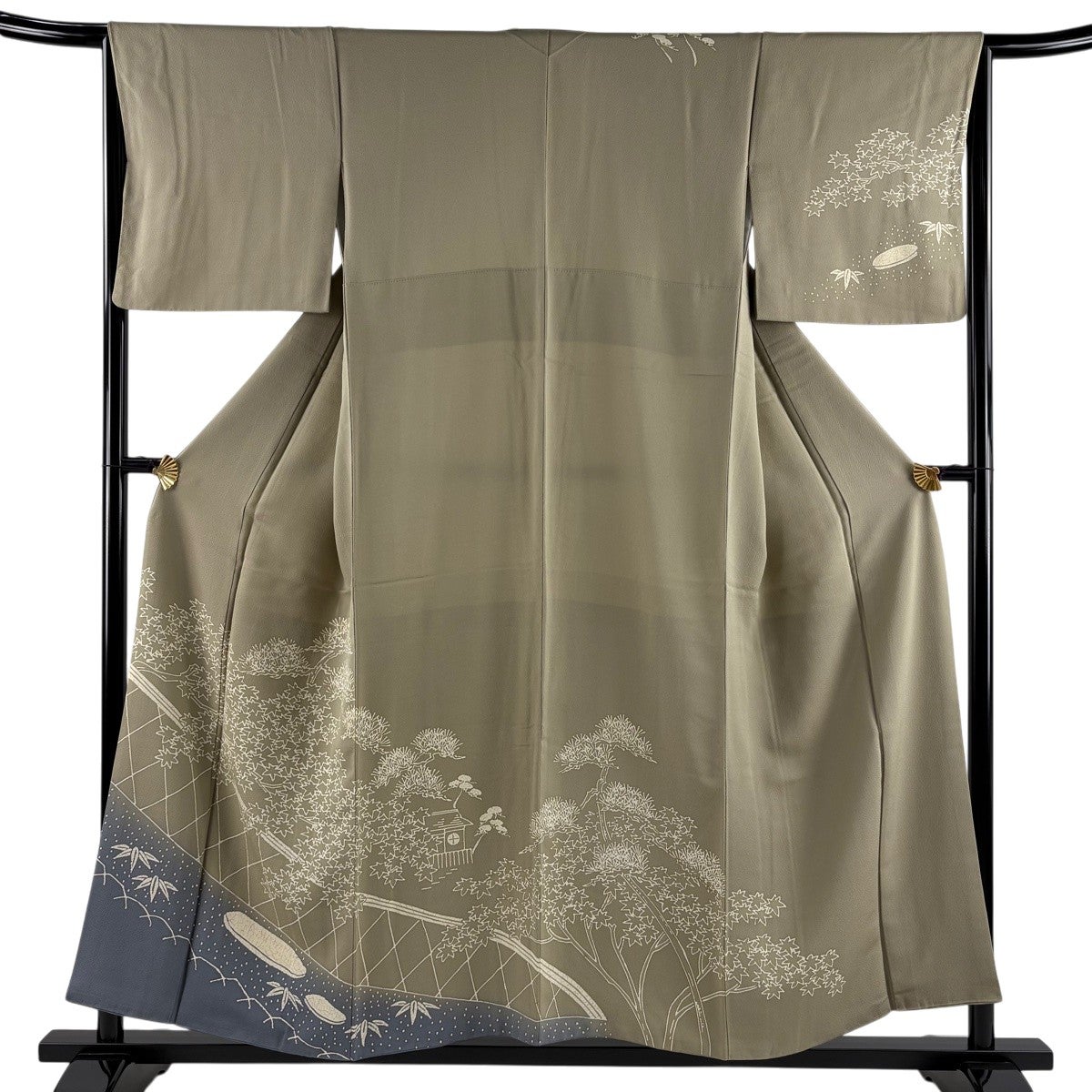 美品】 訪問着 身丈155cm 裄丈65cm M 袷 楓 松竹 染分け 灰茶 正絹 秀 美品】 訪問着 身丈155cm 裄丈65cm M 袷 楓 松竹 染分け 灰茶 正絹 秀