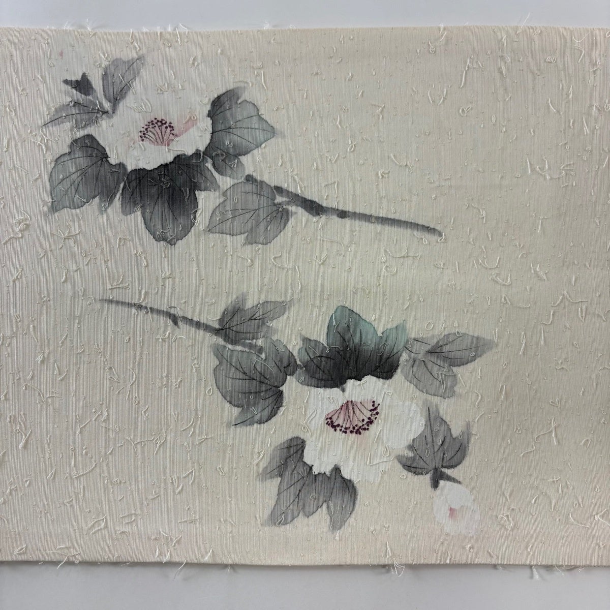 開き名古屋帯 秀品 落款あり ひげ紬地 枝花 クリーム 正絹｜中古・古着