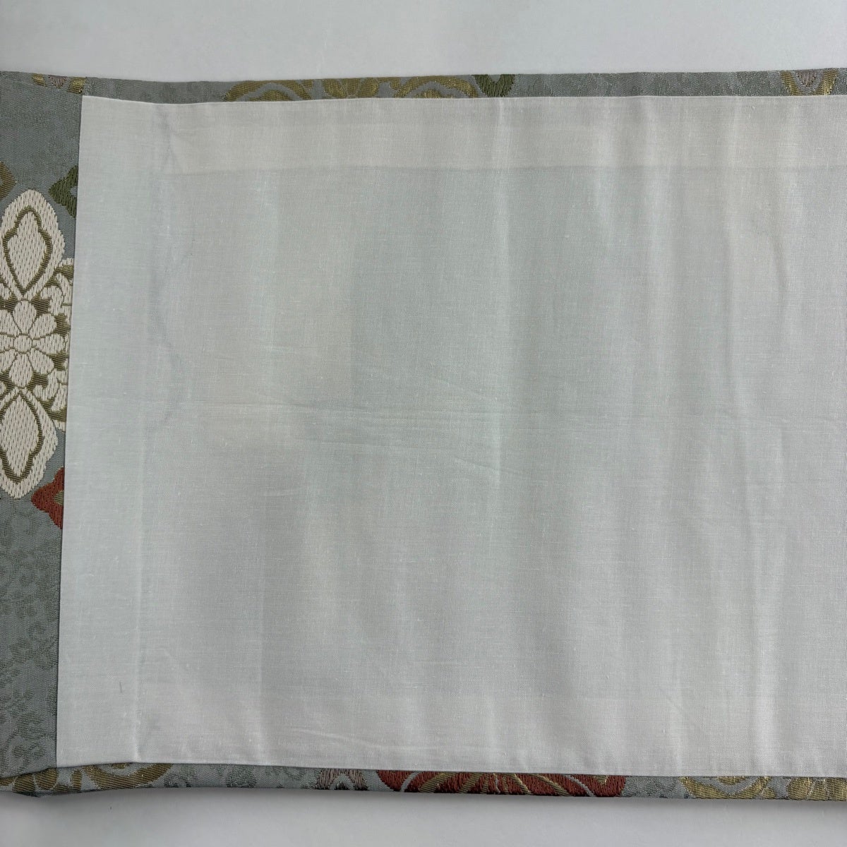 美品】 開き名古屋帯 秀品 花菱 花唐草 箔 唐織 灰色 正絹｜中古・古着
