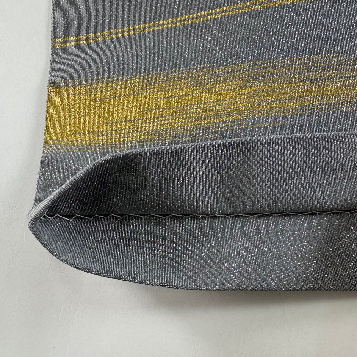 美品】 袋帯 秀品 関西仕立て 山並み 霞 金銀糸 箔 灰色 お太鼓柄 正絹