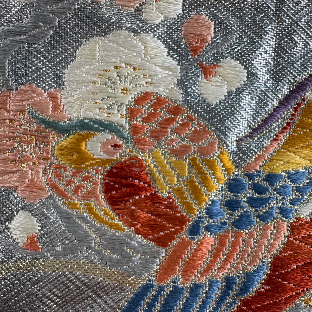 美品】 袋帯 秀品 牡丹 孔雀 唐織 箔 青灰色 六通 正絹｜中古・古着