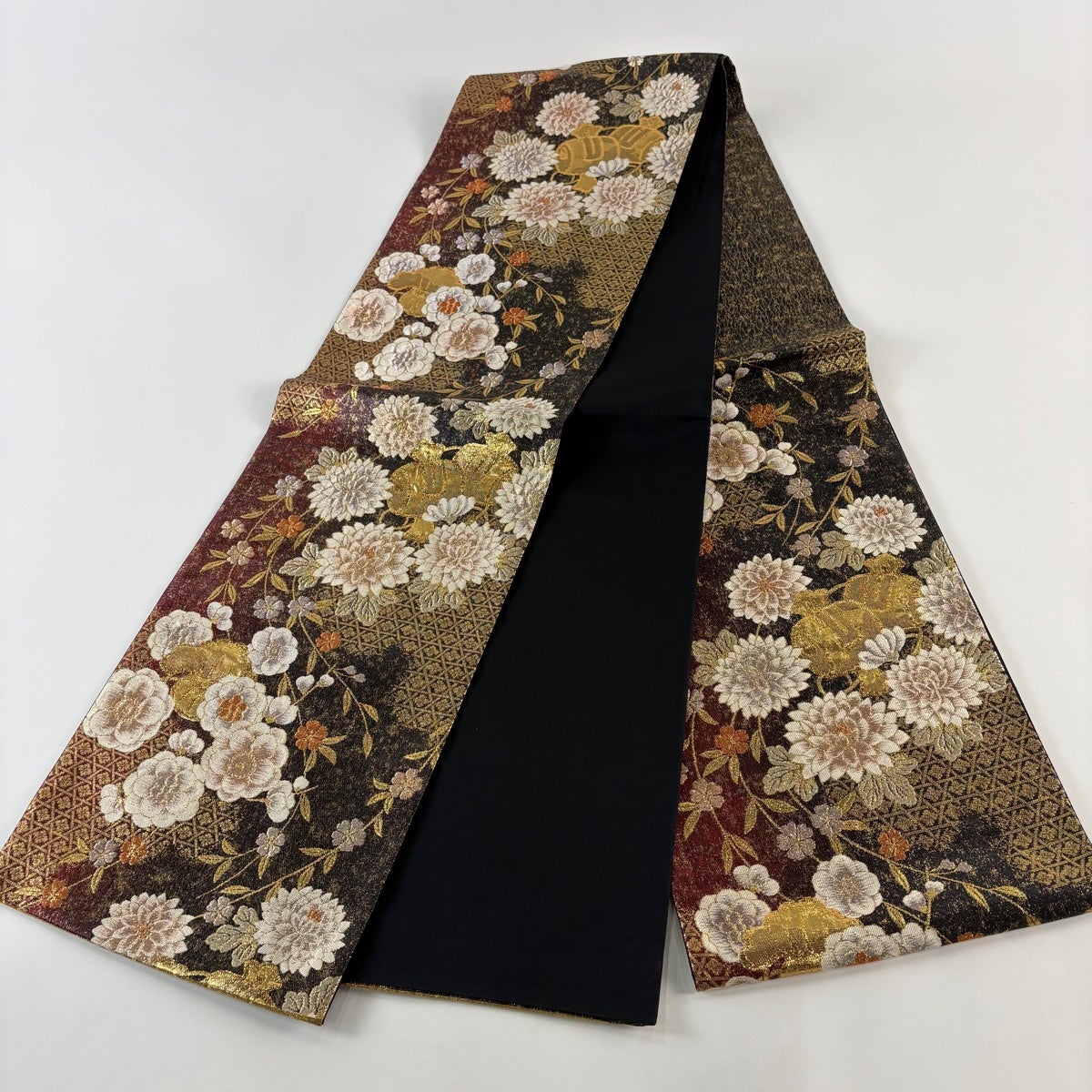 袋帯 秀品 振袖向き 草花 鼓 金銀糸 箔 焦茶色 六通 正絹｜中古・古着