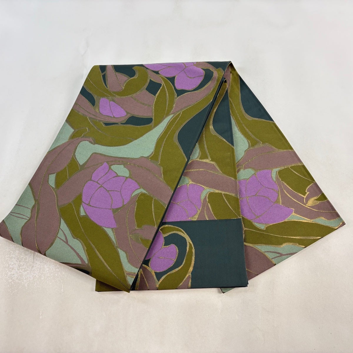 袋帯 逸品 辻村ジュサブロー 落款あり 草花 箔 深緑 六通 正絹｜中古