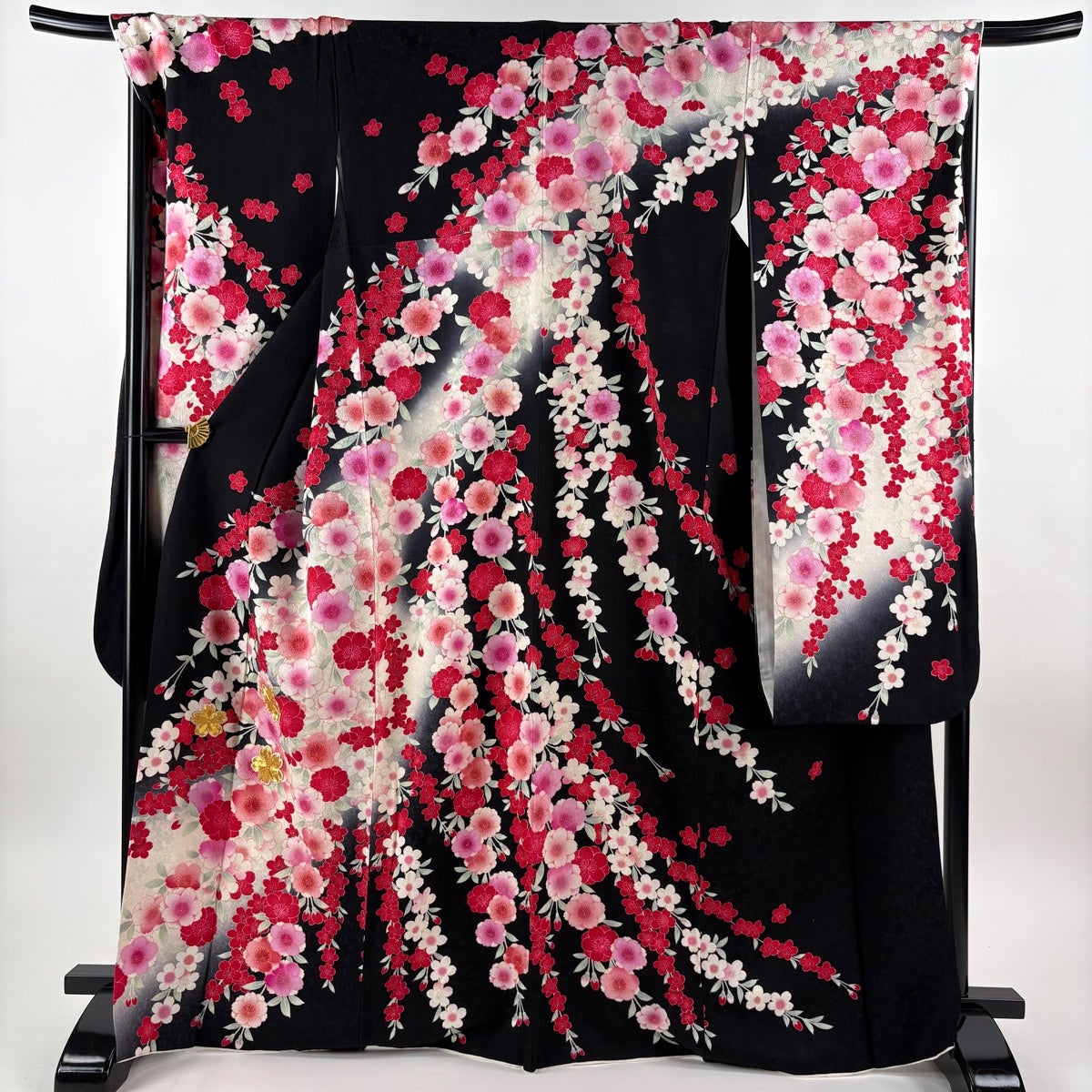 美品】 振袖 身丈165cm 裄丈66.5cm M 袷 桜 金糸 金彩 黒 正絹 名品