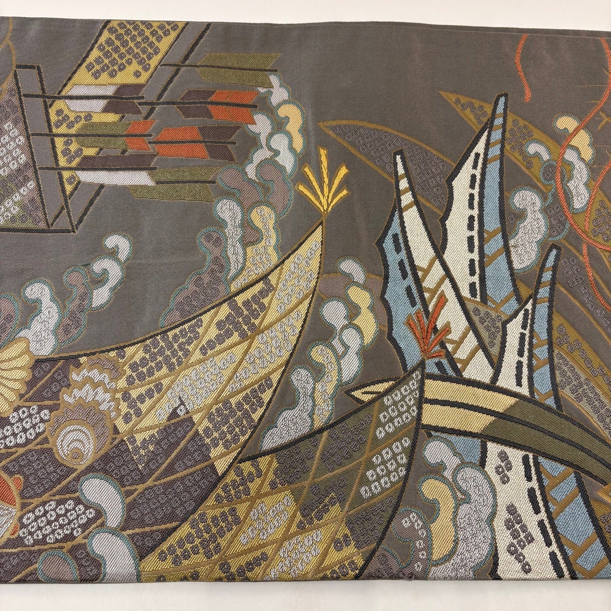 袋帯 名品 鬼壁錦 吉祥三雅文 舟 箔 灰色 六通 正絹｜中古・古着