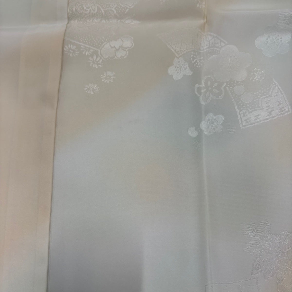 長襦袢 身丈124cm 裄丈65cm M 地紋 ぼかし 薄オレンジ 正絹 秀品｜中古