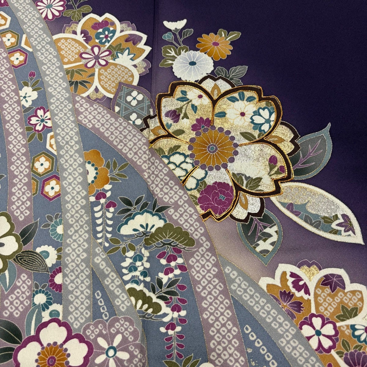美品】 振袖 身丈167cm 裄丈67cm M 袷 桜 松梅 金糸 金銀彩 濃紫 正絹
