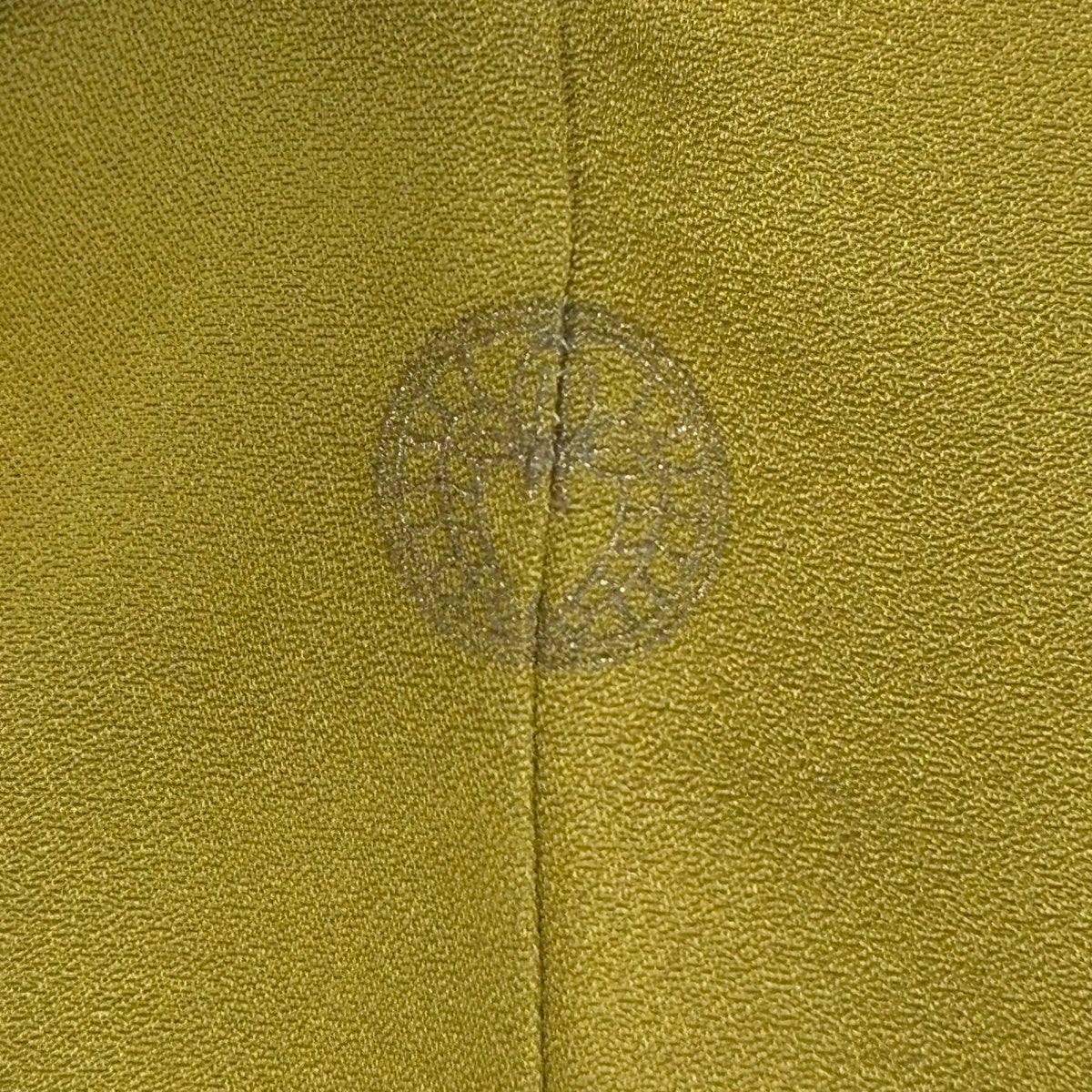 付下げ 身丈160cm 裄丈66cm M 袷 鈴乃屋 雪輪 草花 刺繍 金糸 からし色 付下げ 身丈160cm 裄丈66cm M 袷 鈴乃屋 雪輪 草花 刺繍 金糸 からし色