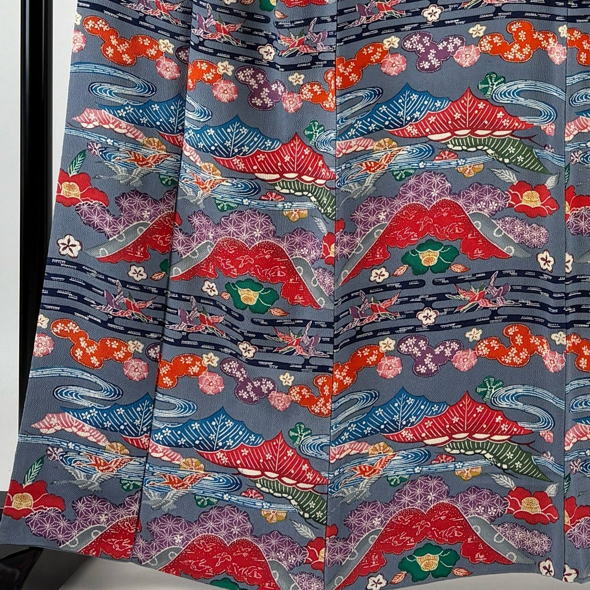 小紋 身丈163cm 裄丈63cm S 袷 笠松 鶴 縮緬 青灰色 正絹 秀品｜中古