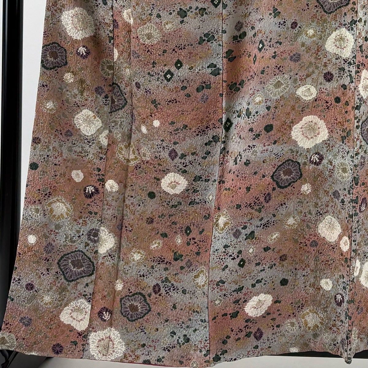 小紋 身丈158.5cm 裄丈67cm M 袷 花 幾何学模様 金彩 ピンクベージュ