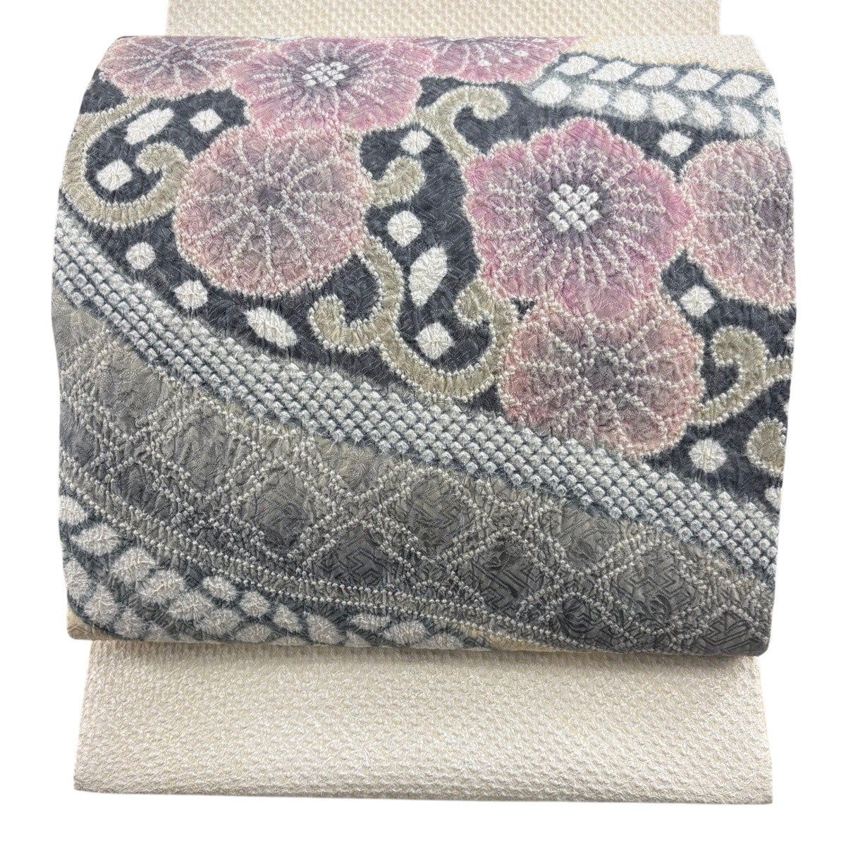 美品】 開き名古屋帯 逸品 花唐草 松皮菱 絞り 灰色 正絹｜中古・古着