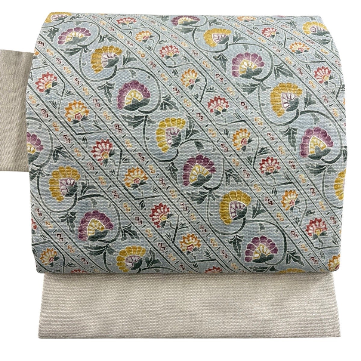 美品】 名古屋帯 逸品 斜縞 花唐草 刺繍 薄緑 正絹｜中古・古着