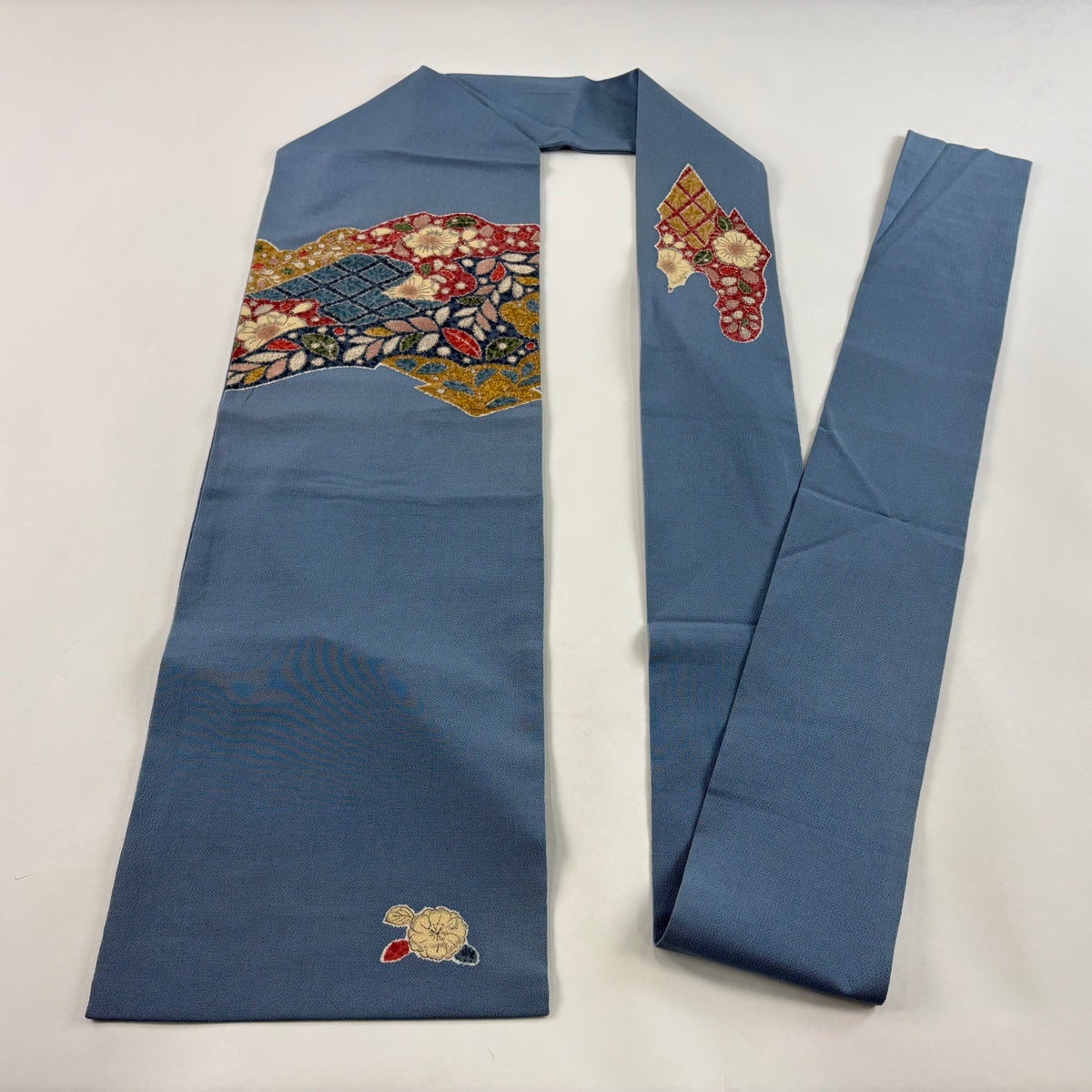 名古屋帯 秀品 草花 雲文 縮緬 青灰色 正絹｜中古・古着・リサイクル