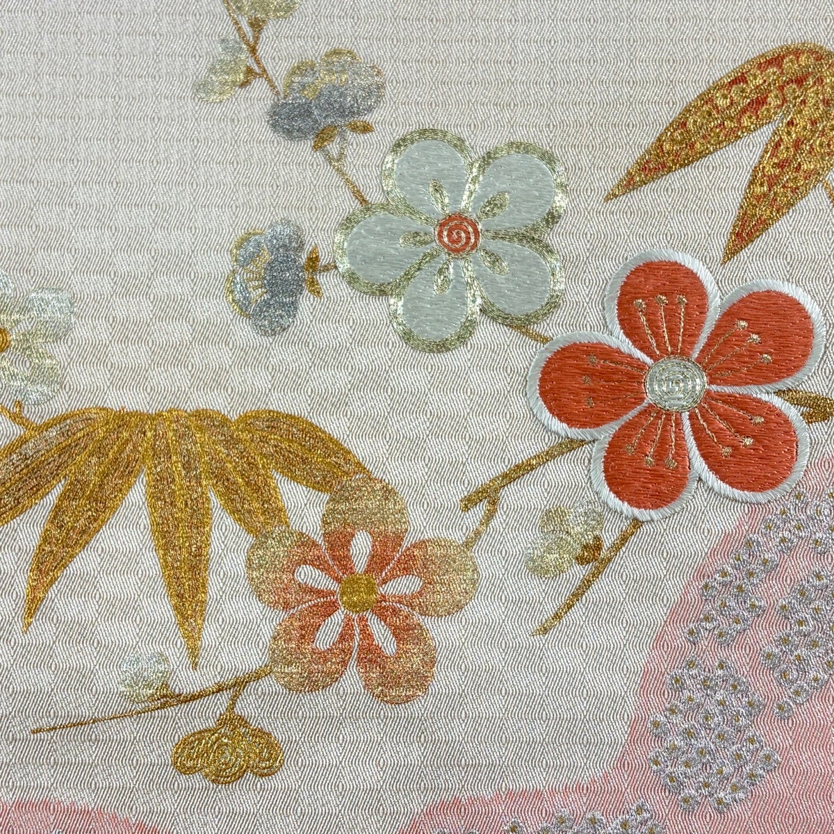 50%OFF 【美品】 名古屋帯 優品 枝梅 笹 銀通し 金銀彩 薄ピンク 正絹