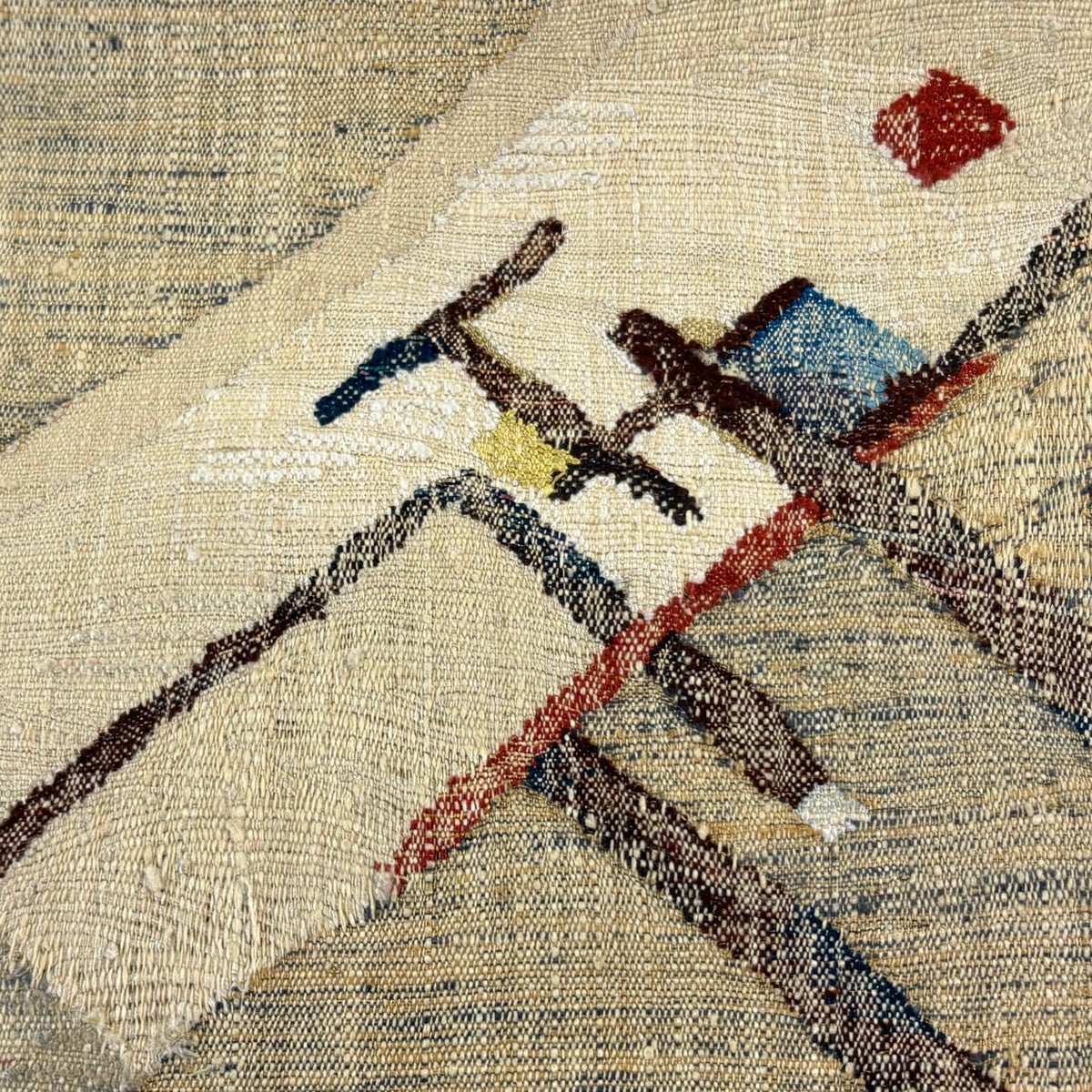 【美品】 名古屋帯 単衣 紬 松葉仕立て スーパーゆーびコート 美品】 名古屋帯 優品 八寸名古屋帯 松葉仕立て 紬地 幾何学 箔 薄茶色