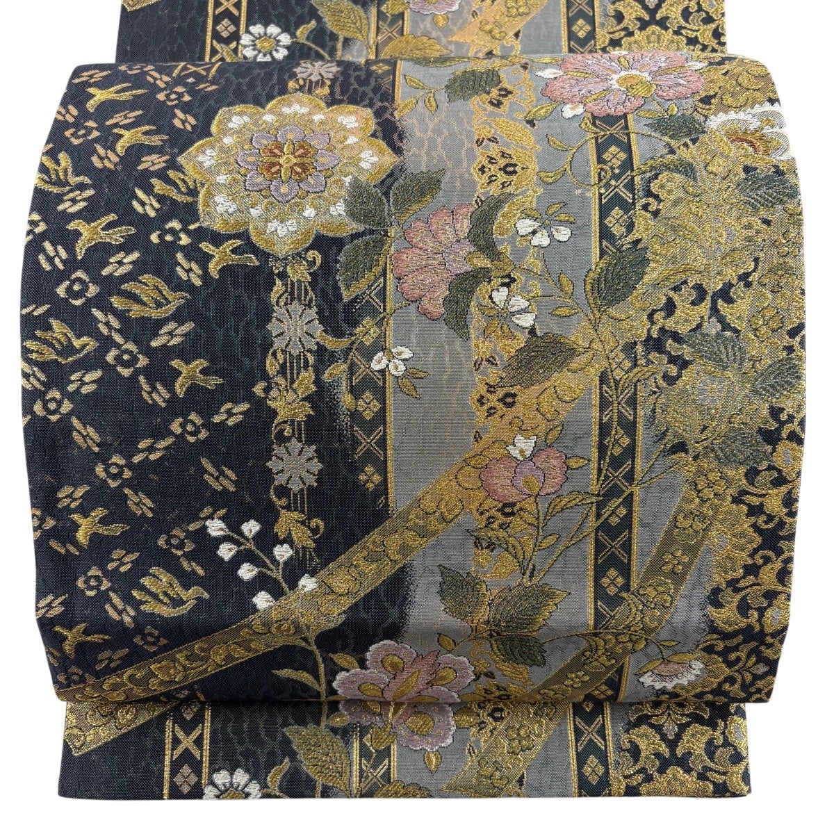 未使用 六通 袋帯 名品 「夢想」 金銀糸 唐織 フォーマル 美品】 袋帯 名品 やまと 華文 花唐草 金銀糸 箔 紺色 六通 正絹｜中古
