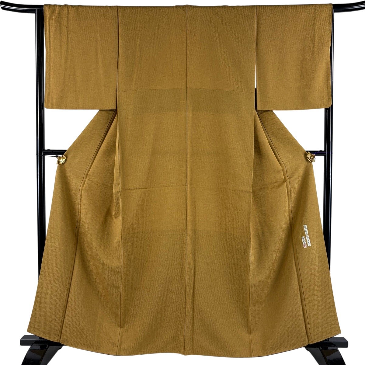 美品】 色無地 身丈161cm 裄丈65cm M 袷 樽本伊勢蔵 落款あり 地紋