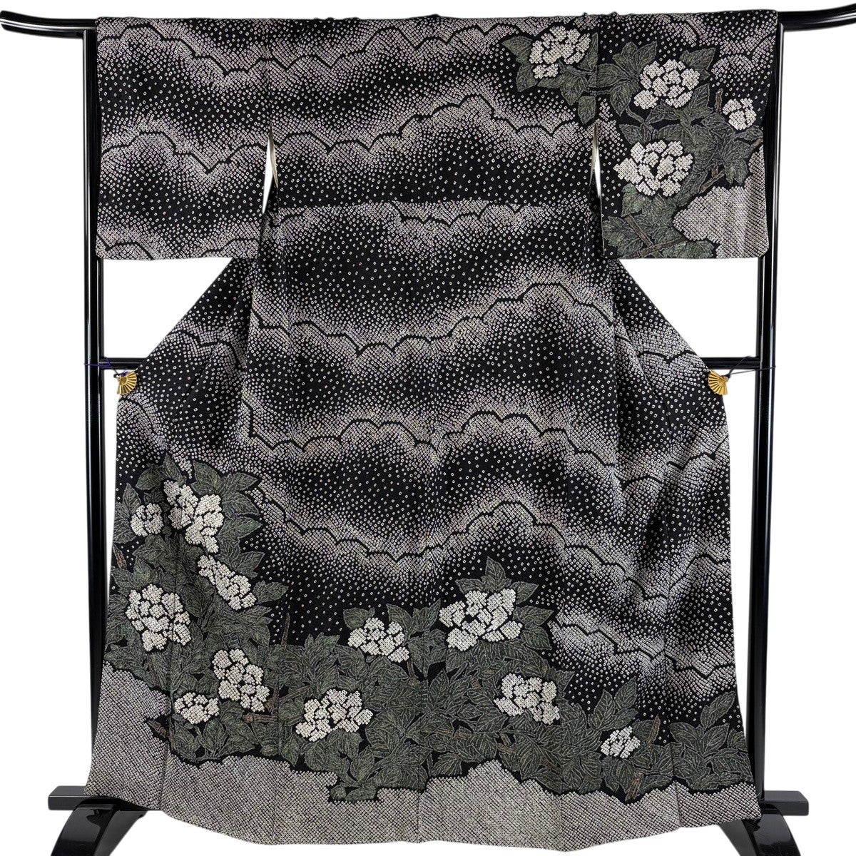 超美品　訪問着　正絹　現代　着物　総絞り　黒　花　着丈163裄66 訪問着 身丈163cm 裄丈66cm M 袷 牡丹 雲文 金彩 絞り 黒 正絹 秀品