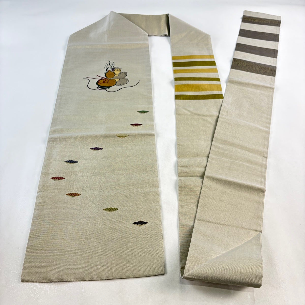 美品】 名古屋帯 逸品 落款あり 瓢箪 動物 金糸 灰茶 正絹｜中古・古着