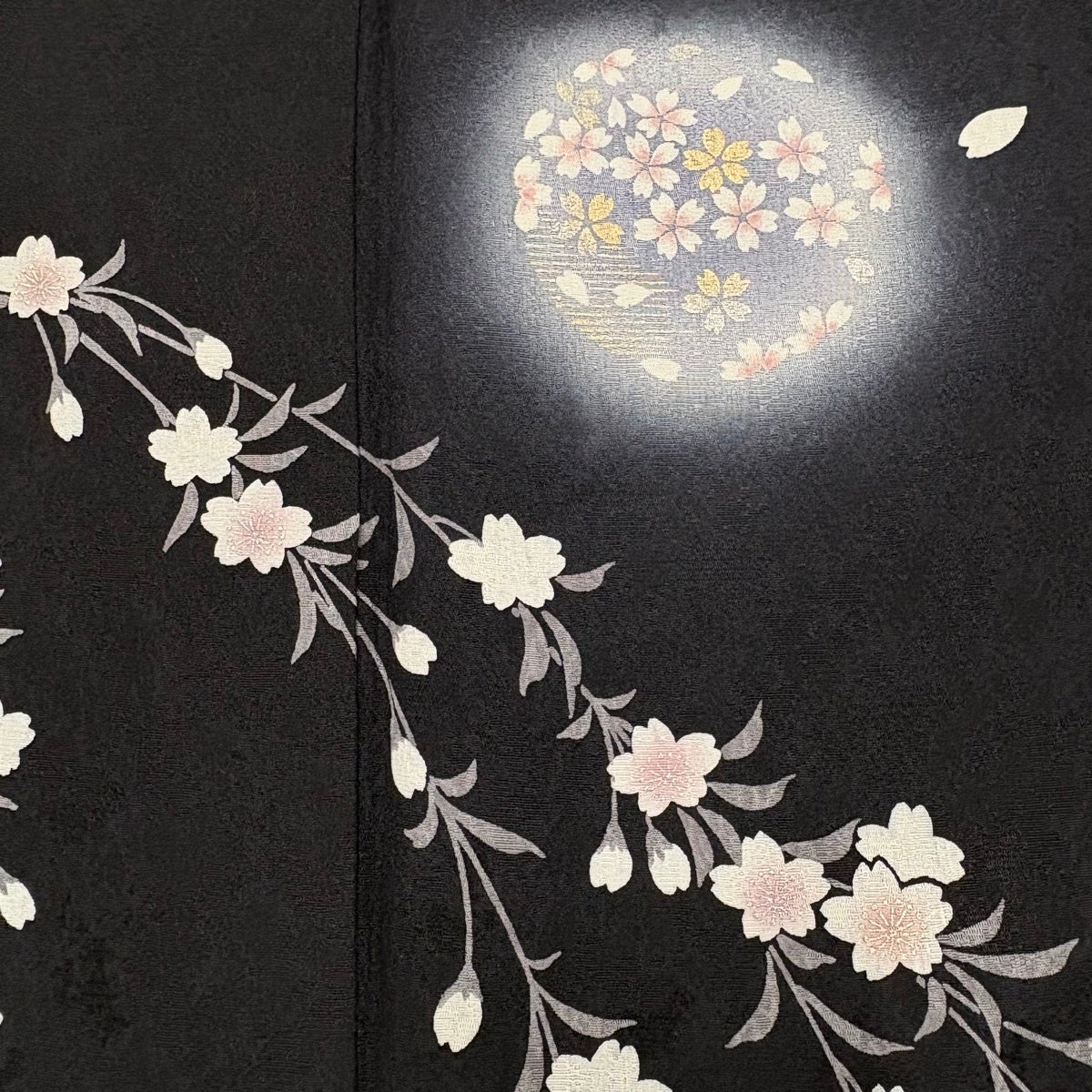 美品】 付下げ 身丈159cm 裄丈65cm M 袷 枝垂れ桜 花びら 金銀彩