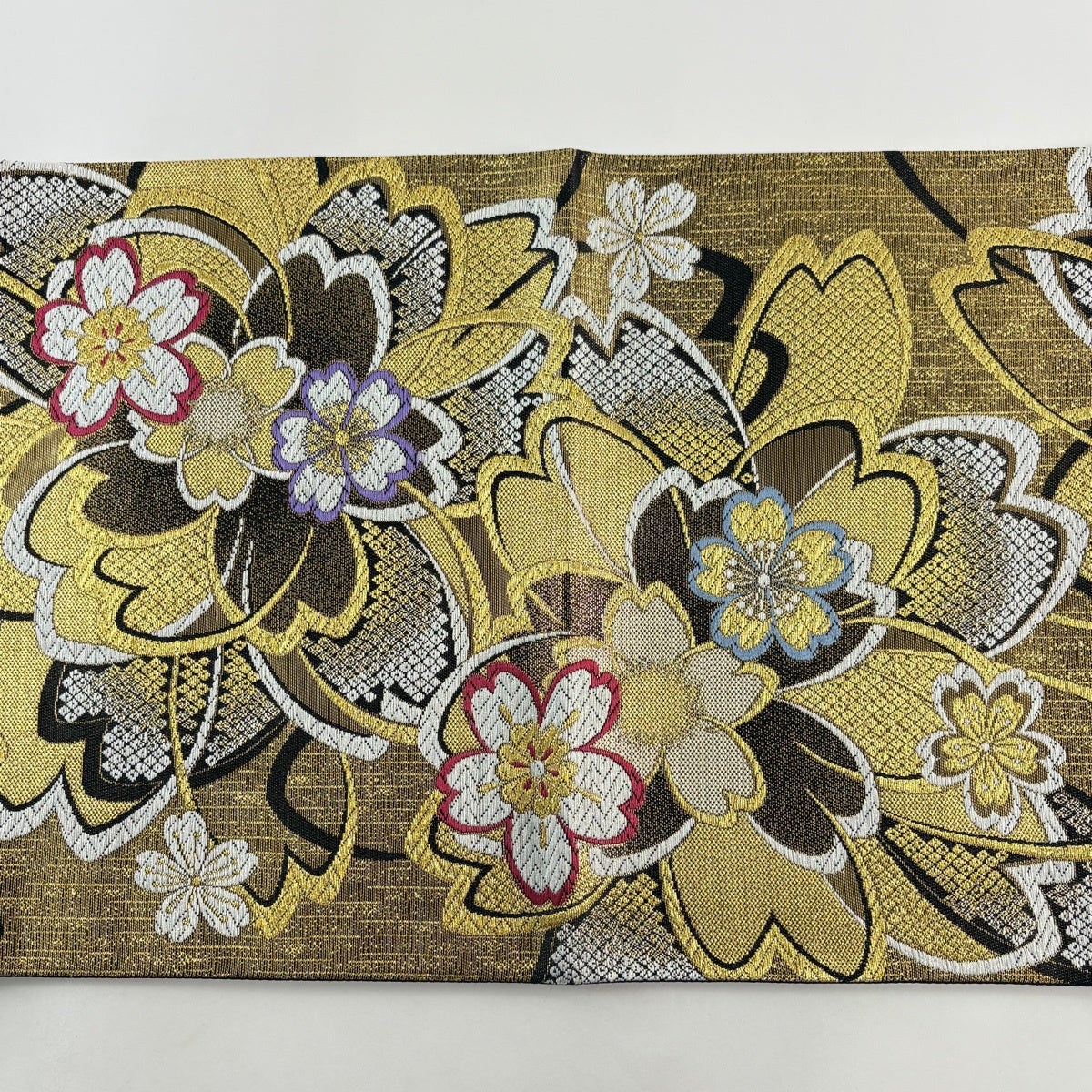美品】 袋帯 秀品 振袖向き 桜 金糸 唐織 金色 六通 正絹｜中古・古着