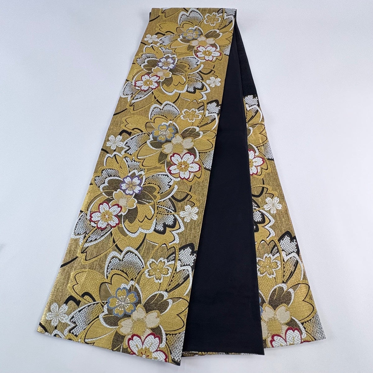 美品】 袋帯 秀品 振袖向き 桜 金糸 唐織 金色 六通 正絹｜中古・古着