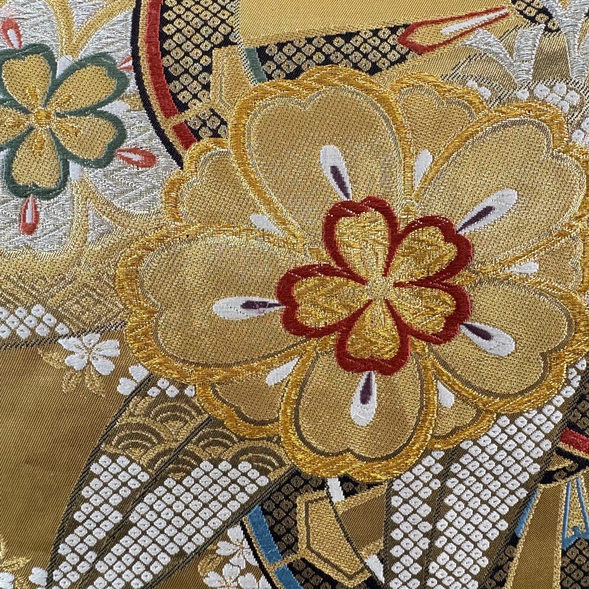 袋帯 秀品 振袖向き 桜 源氏車 金銀糸 箔 金色 六通 正絹｜中古・古着