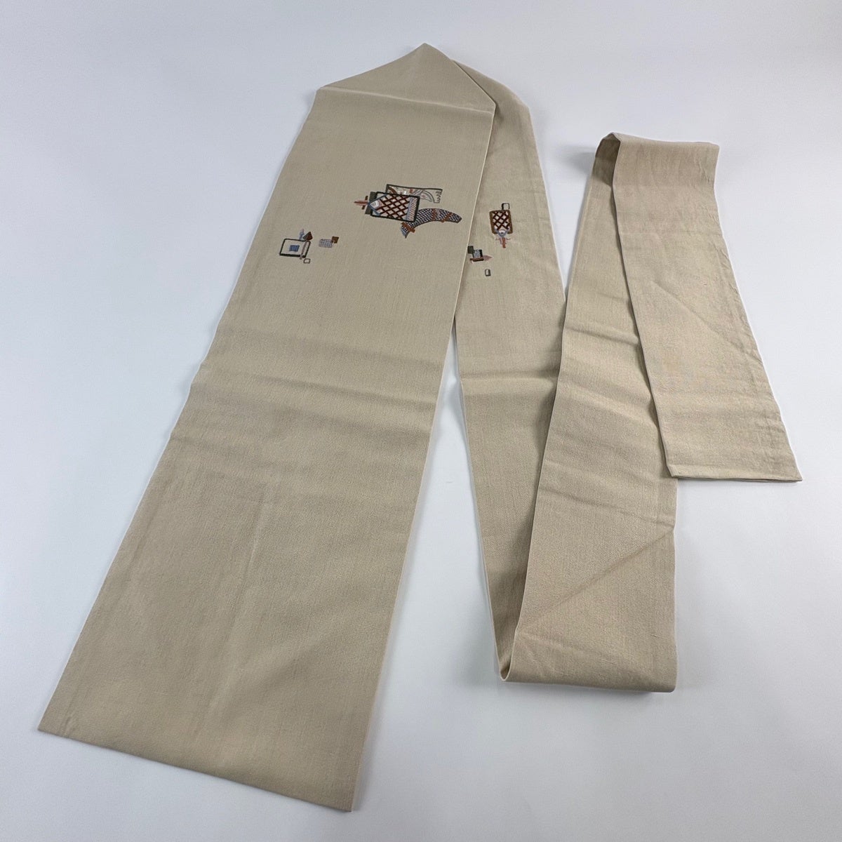 名古屋帯 秀品 紬地 幾何学模様 刺繍 ベージュ 正絹｜中古・古着