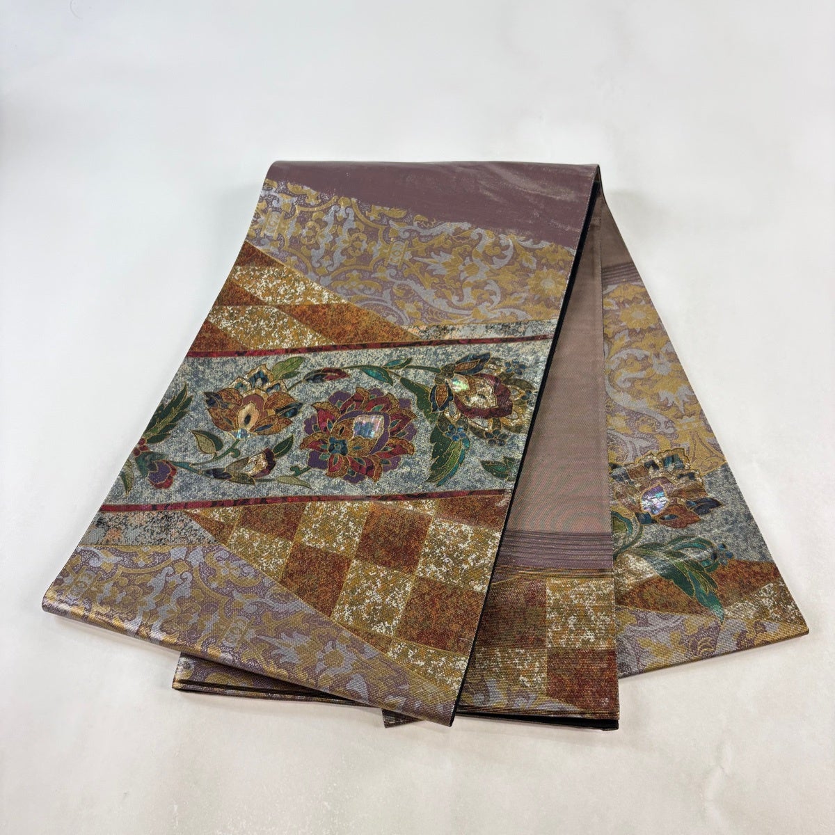 袋帯 秀品 関西仕立て 草花 市松 螺鈿箔 箔 灰紫 お太鼓柄 正絹｜中古
