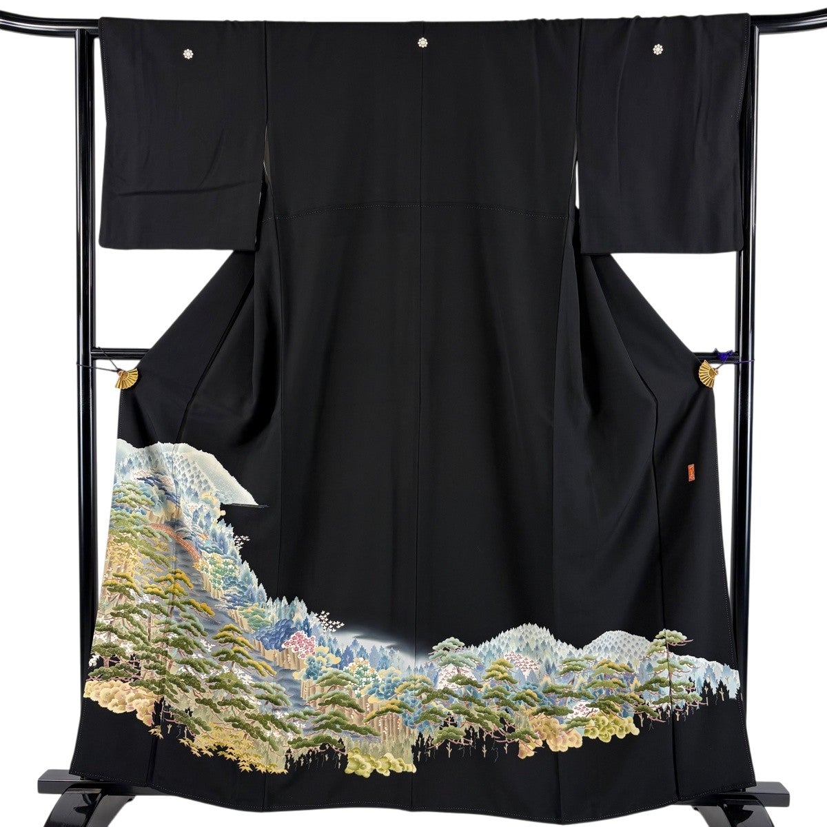 美品】 黒留袖 身丈161.5cm 裄丈64.5cm M 袷 落款あり 風景 松竹梅 黒