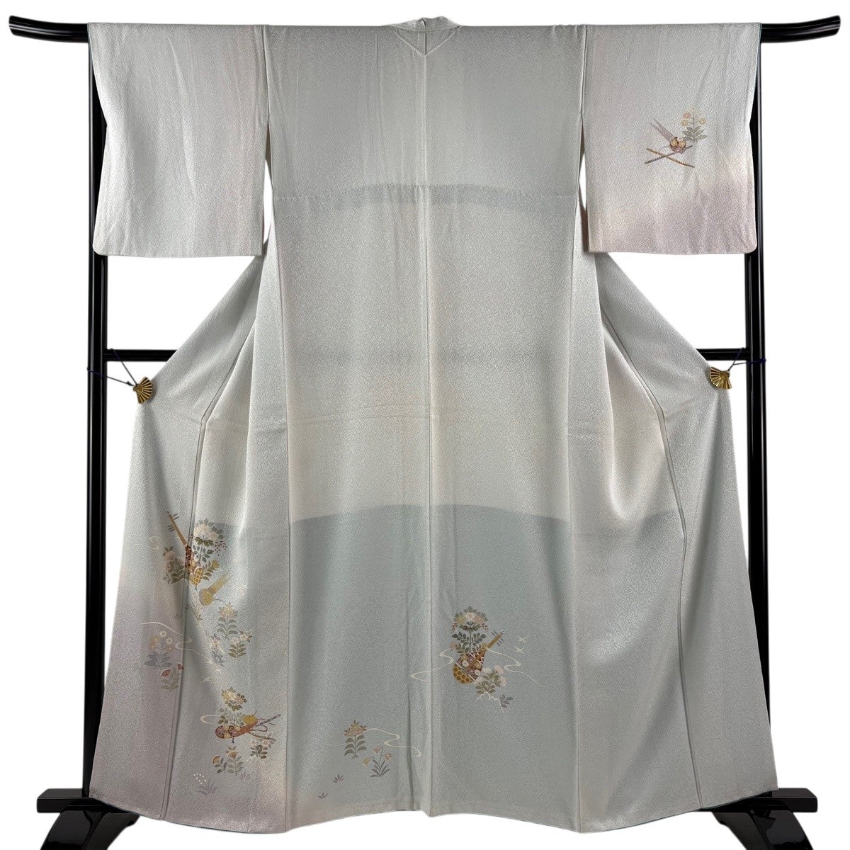 着用少ない！単衣＊スワトウ＆相良刺繡＊ブルーグレー＊訪問着＊１６４ｃｍ＊裄６９ 付下げ 身丈159.5cm 裄丈67cm M 袷 背抜き 和楽器 草花 ぼかし 薄緑
