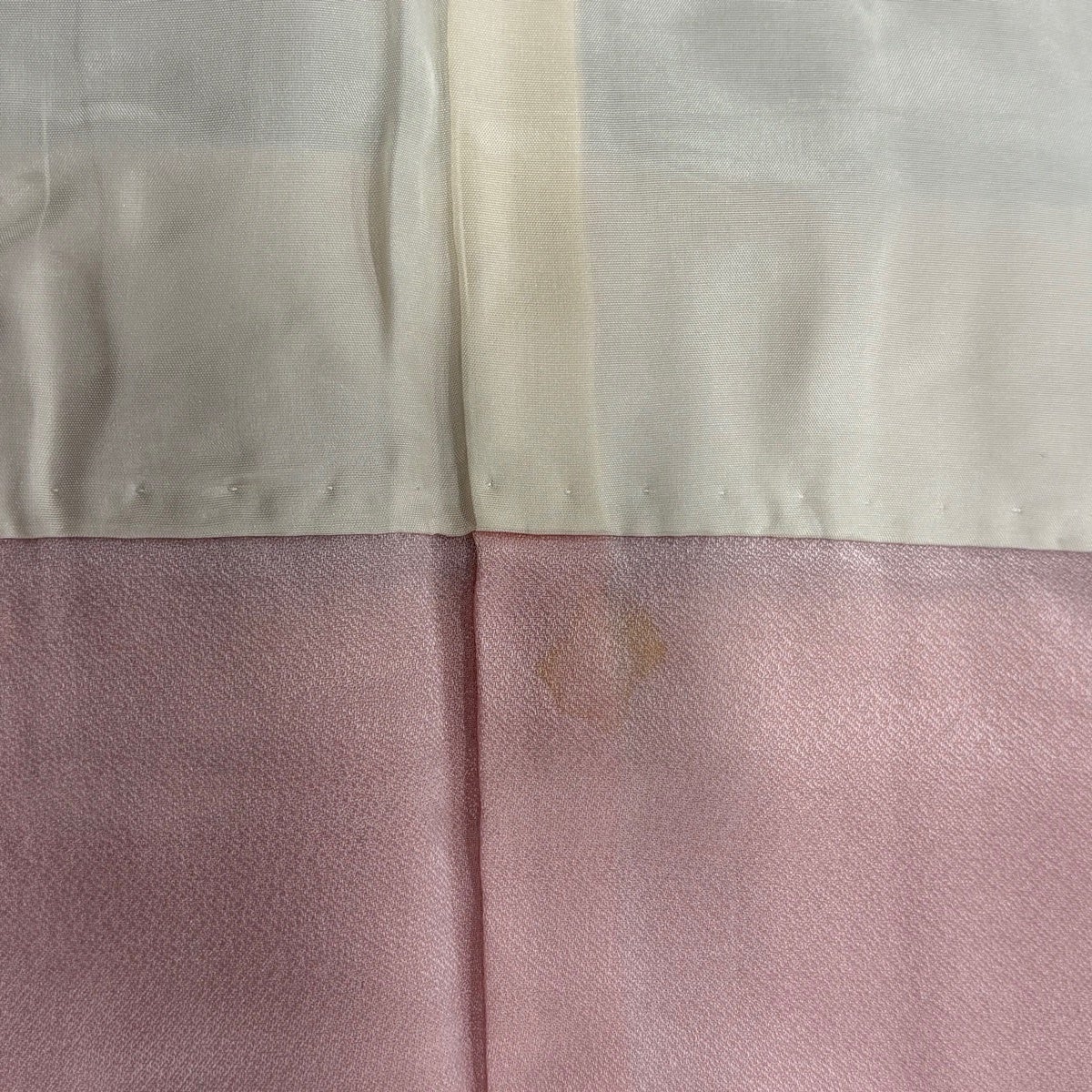 振袖 身丈154cm 裄丈66.5cm M 袷 尾長鳥 桜 刺繍 金糸 茜色 正絹 秀品