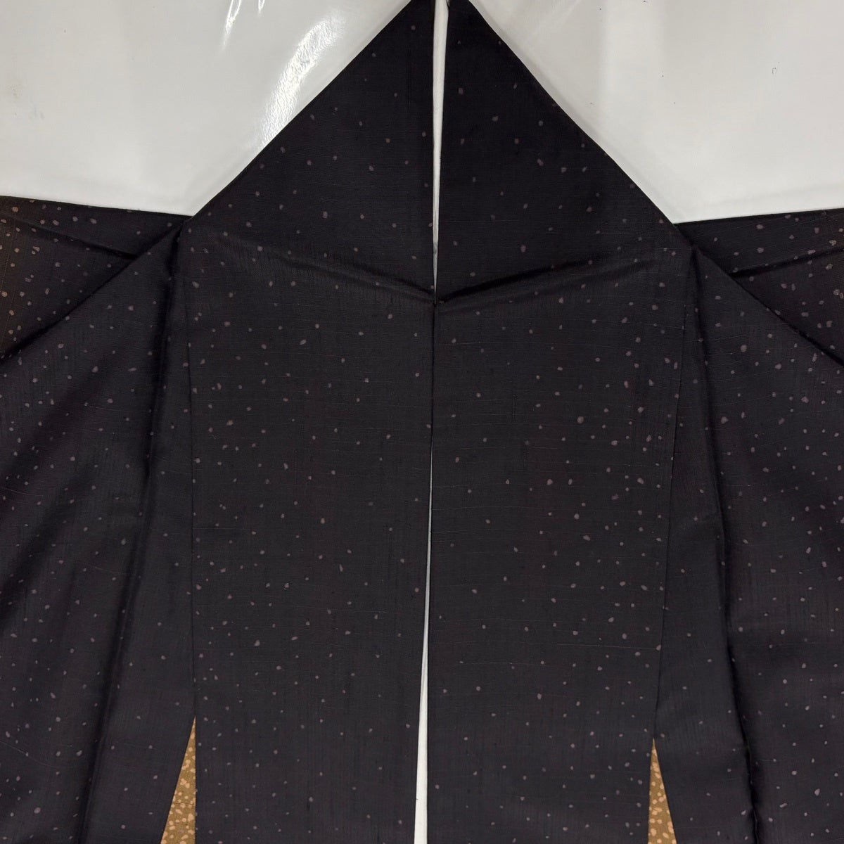 美品】 小紋 身丈172cm 裄丈68cm L 袷 紬地 落款あり 幾何学 濃紫 正絹