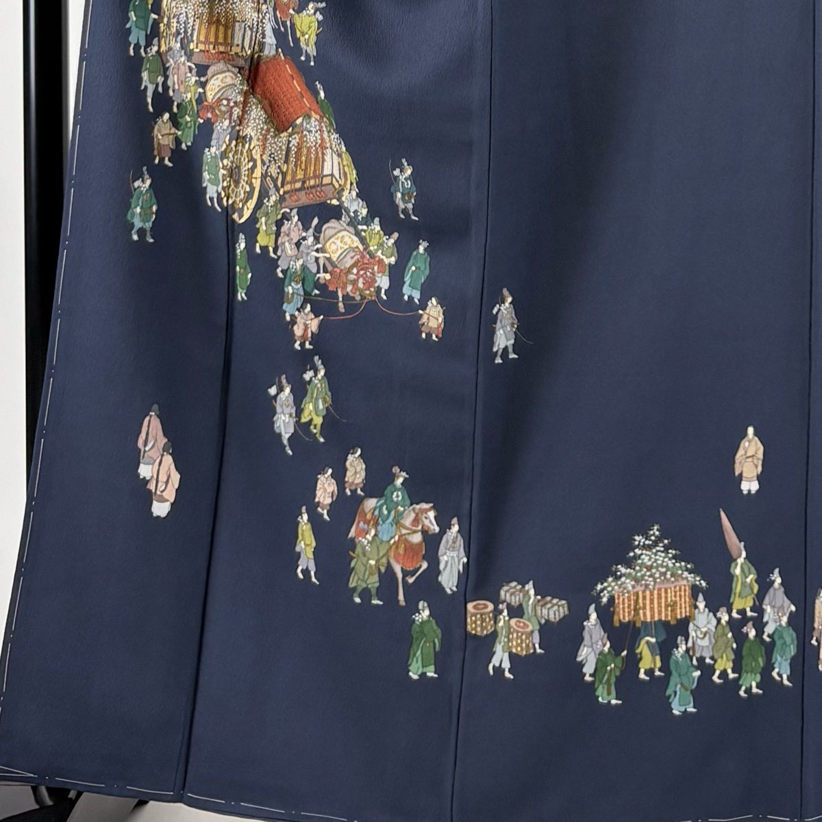美品】 訪問着 身丈162cm 裄丈64.5cm M 袷 大名行列 人物 金彩 紺色