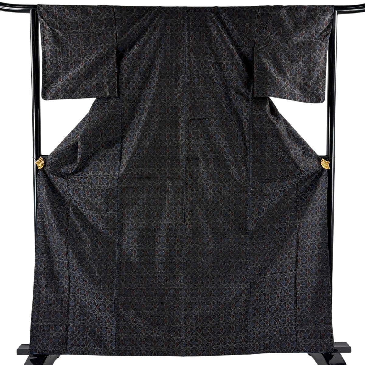 紬 身丈165.5cm 裄丈64cm M 袷 格子 幾何学 墨色 正絹 優品｜中古