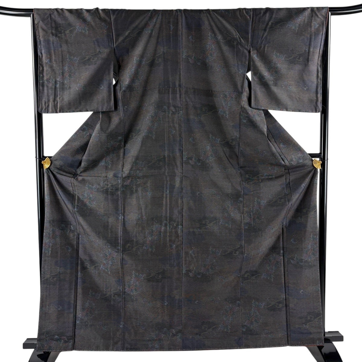 美品】 紬 身丈166cm 裄丈66cm M 袷 蔦 墨色 正絹 優品｜中古・古着