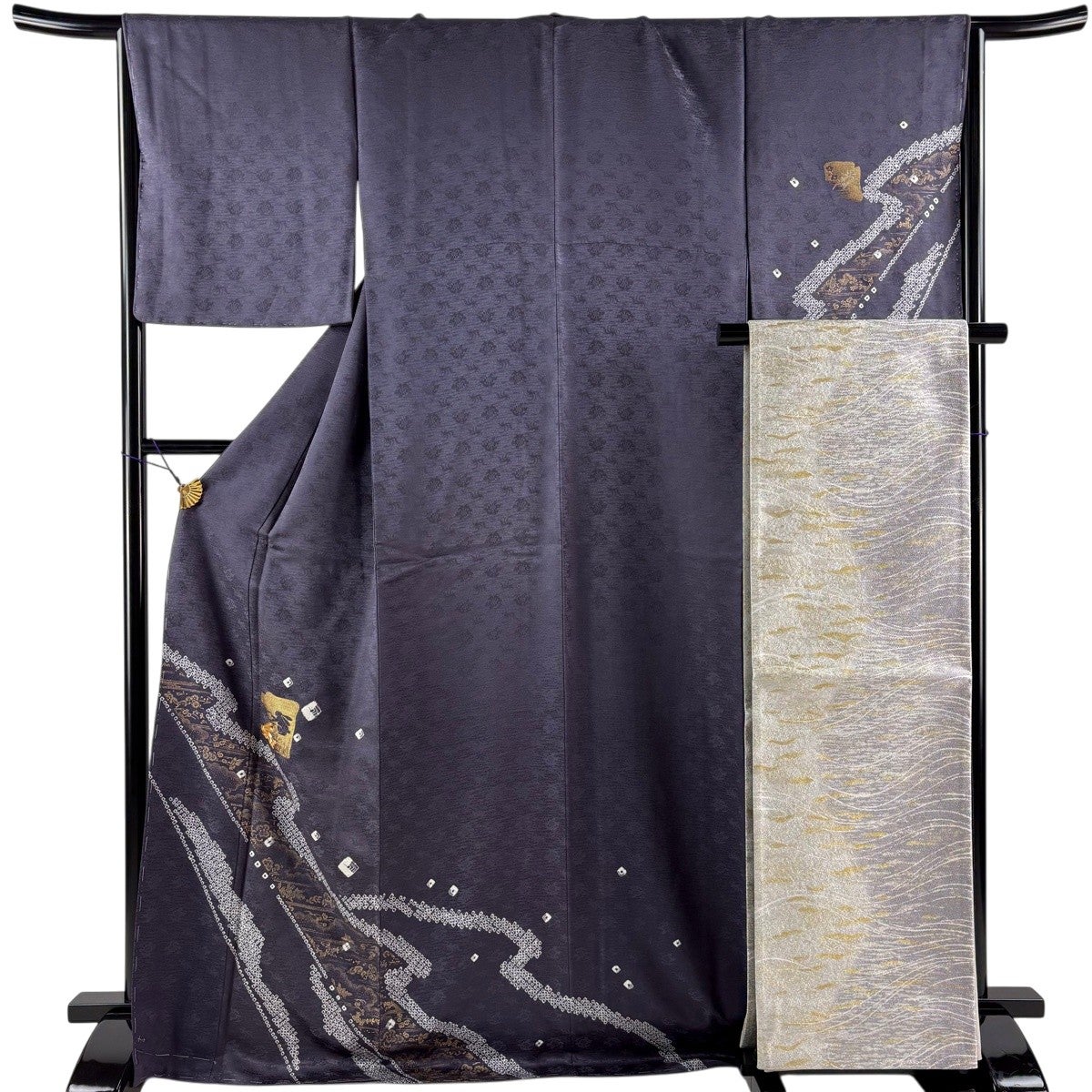 り*☆様 付下げ　袷　正絹　黒　草花模様　身丈158.5裄63.5 付下げ 身丈171.5cm 裄丈66cm M 袷 袋帯セット うさぎ 草花 金糸 絞り