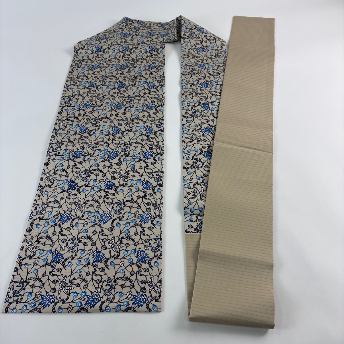 美品】名古屋帯 逸品 城間栄順 夏帯 絽 琉球藍型 草花 蜻蛉 灰茶 正絹