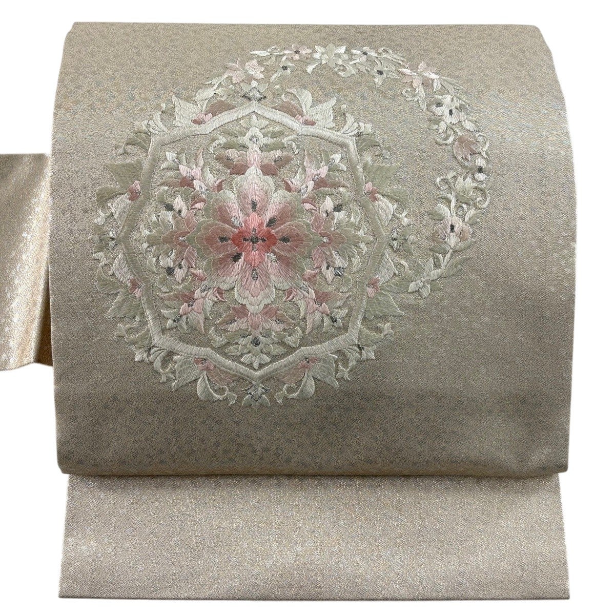 美品】 名古屋帯 優品 華文 花唐草 銀糸 薄ピンク 正絹｜中古・古着