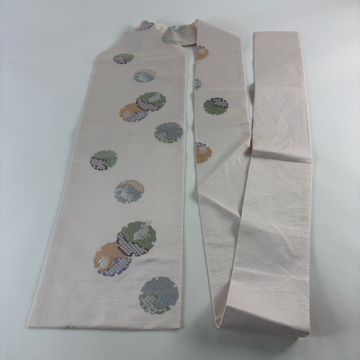 美品】 名古屋帯 逸品 雪輪 うさぎ 薄ピンク 正絹｜中古・古着