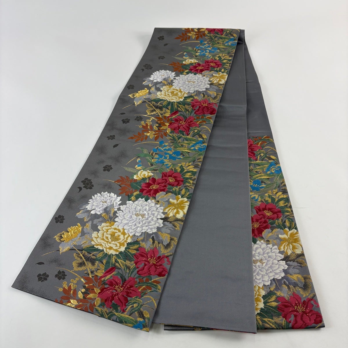 袋帯 逸品 中村乃武夫 落款あり 草花 金糸 箔 灰色 六通 正絹｜中古