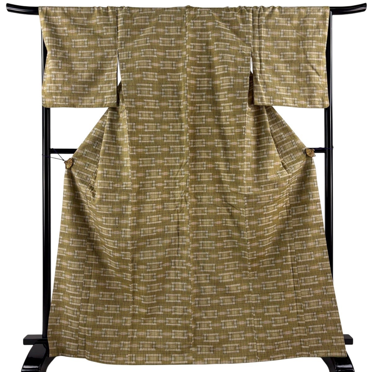 紬 身丈168cm 裄丈69cm L 袷 幾何学模様 鶯色 正絹 名品｜中古・古着