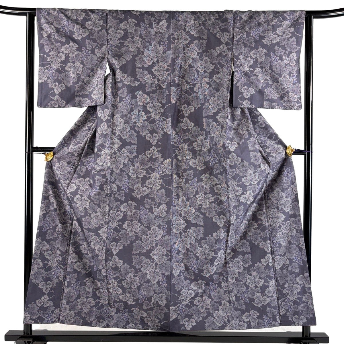 美品】 紬 身丈157cm 裄丈63cm S 袷 葡萄 灰紫 正絹 名品｜中古・古着