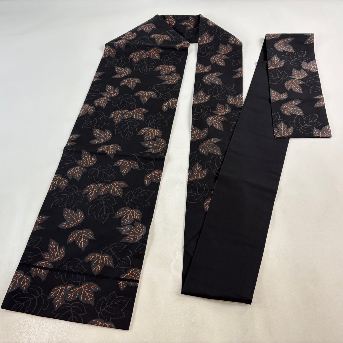 美品】 名古屋帯 名品 葉 黒 正絹｜中古・古着・リサイクル着物通販