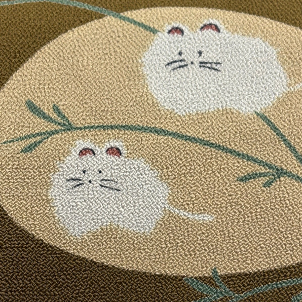 名古屋帯 名品 動物 葉柄 縮緬 茶緑色 正絹｜中古・古着・リサイクル