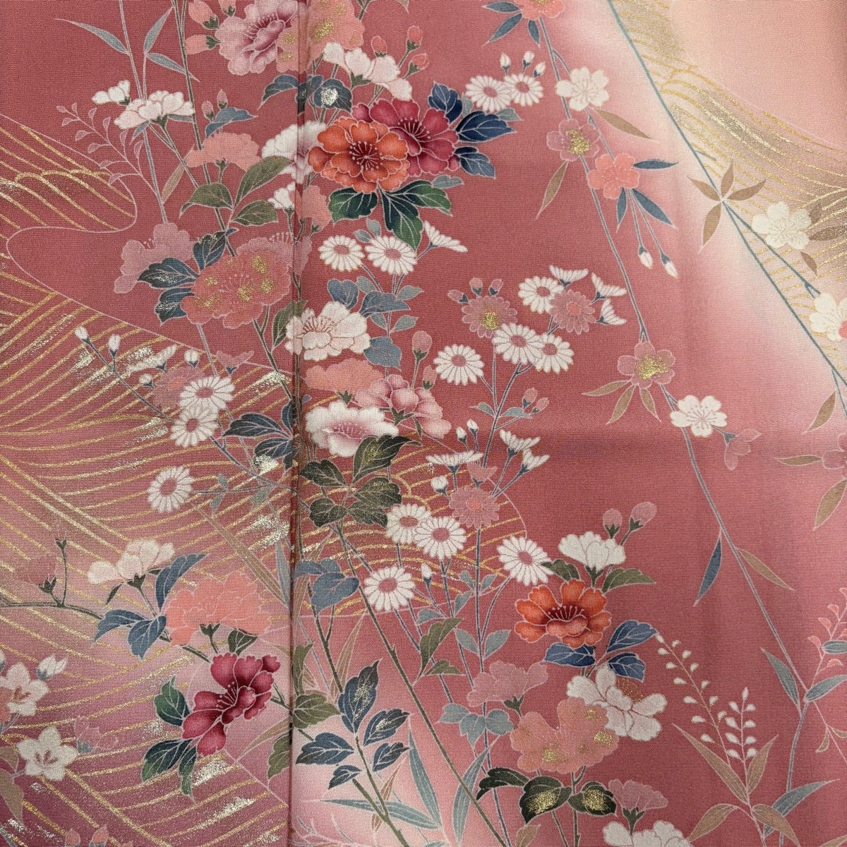 訪問着 身丈154.5cm 裄丈62.5cm S 袷 草花 波 金彩 染め分け ピンク